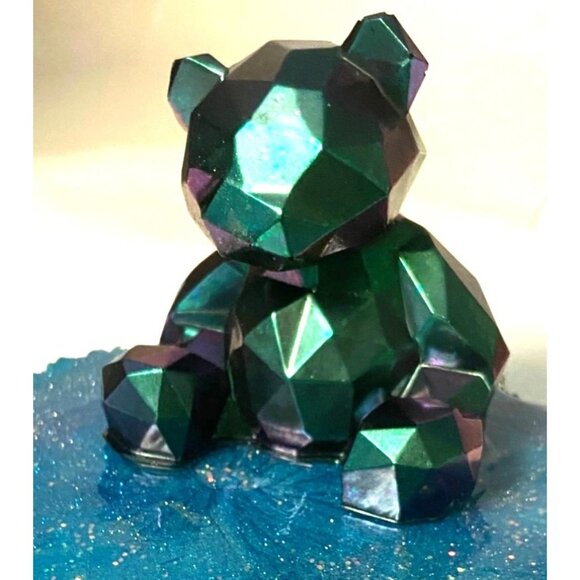 Handcrafted Cubic Teddy Bear on Live Edge Coaster In Resin with Chameleon Color - Picture 2 of 9